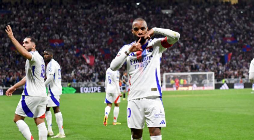 九游-Ning在FPX比赛中出色发挥，表现优异引发热议！