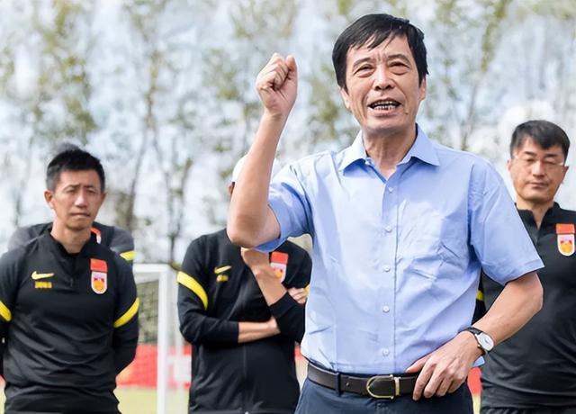 九游体育-关于大坂直美新星锐不可当表现突出，TES前途光明！引发球迷热议的信息