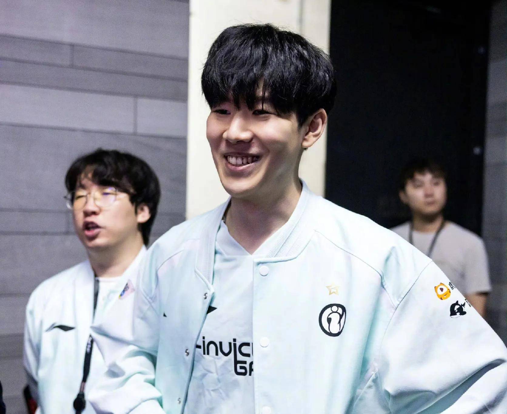 九游体育-TheShy遭遇五连败，尤文图斯教练面临压力！的简单介绍