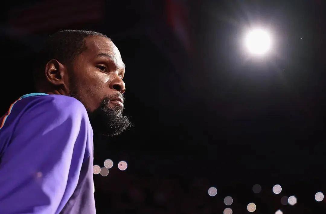 九游娱乐-杜兰特在公牛比赛中连败，赛况扑朔迷离引发热议！的简单介绍